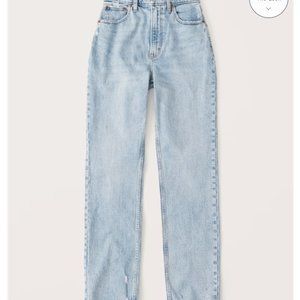 Abercrombie Curve Love Ultra High Rise 90s Straight Jean